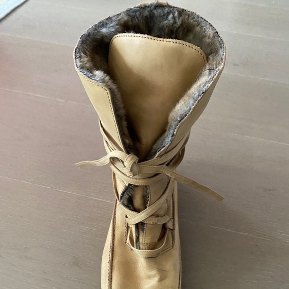 BROWNS COUTURE MUKLUK- buttery leather with real fur lining, size 41 - Picture 1 of 12